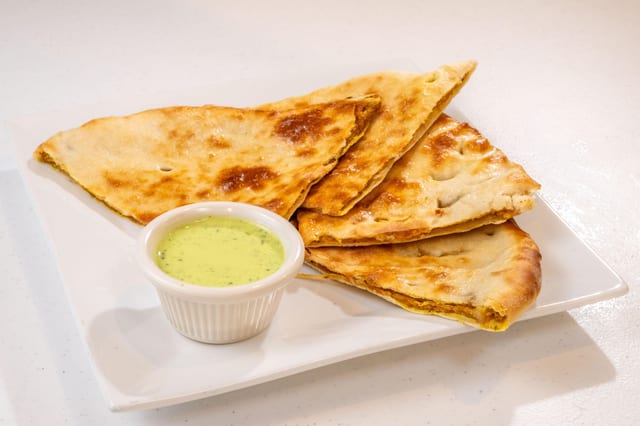 Chicken Qeema Naan.